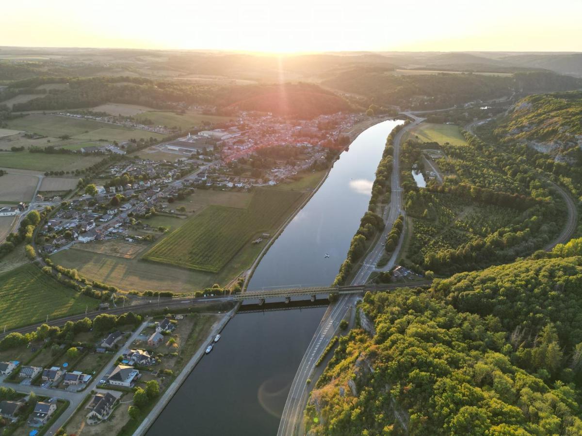 Aux Berges Du Bocq Villa Yvoir Екстериор снимка